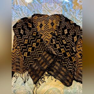 Urban Outfitters Black and Tan Patterned Shawl